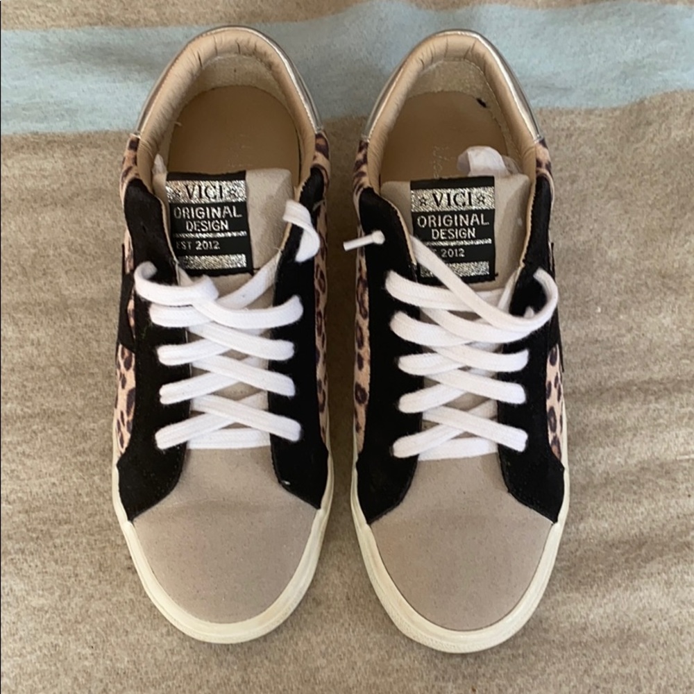 Vici SOLD OUT WALK AWAY FAUX SUEDE LEOPARD SNEAKER
